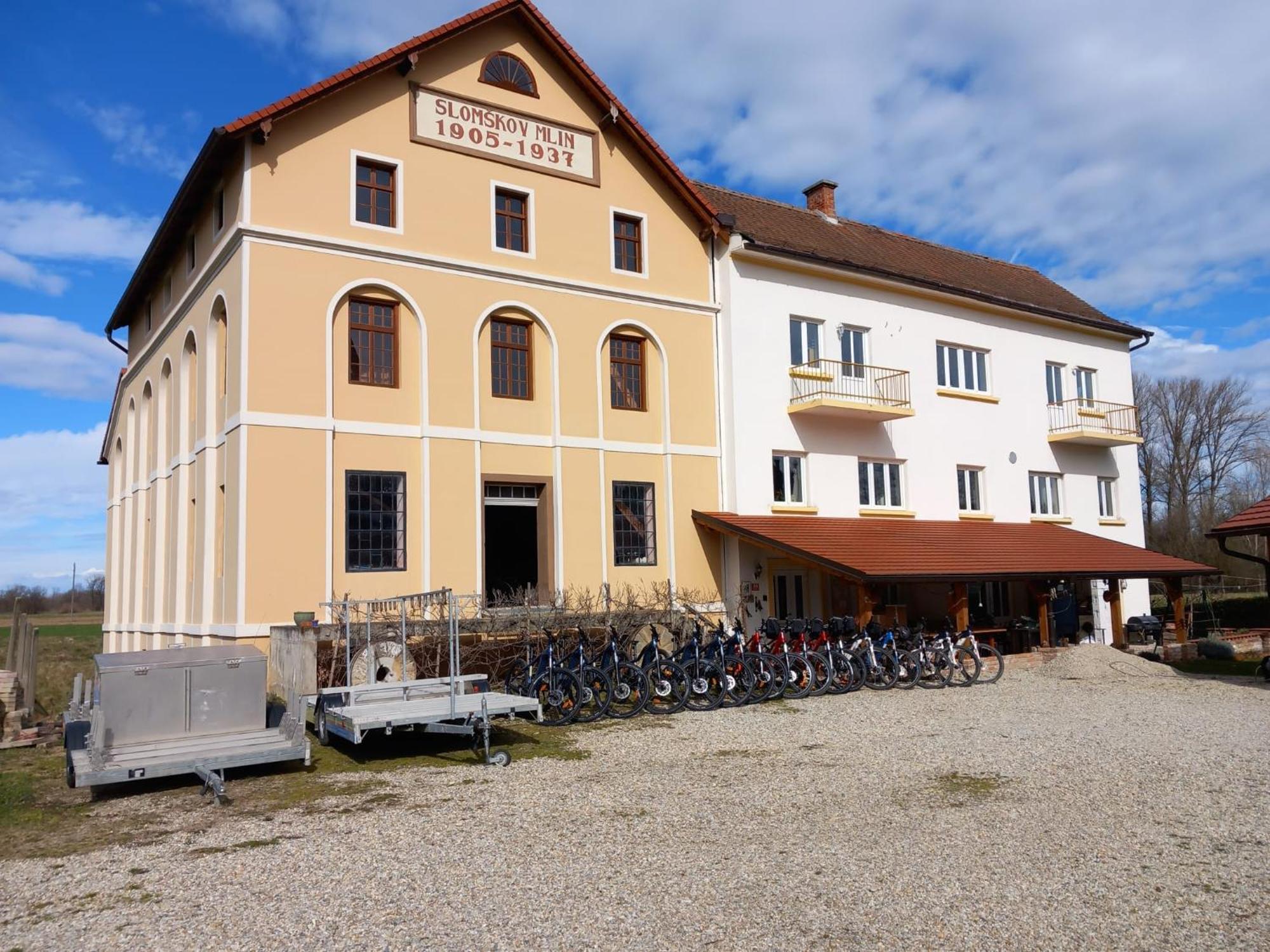 Mill House Apartment And Camping Ljutomer Luaran gambar